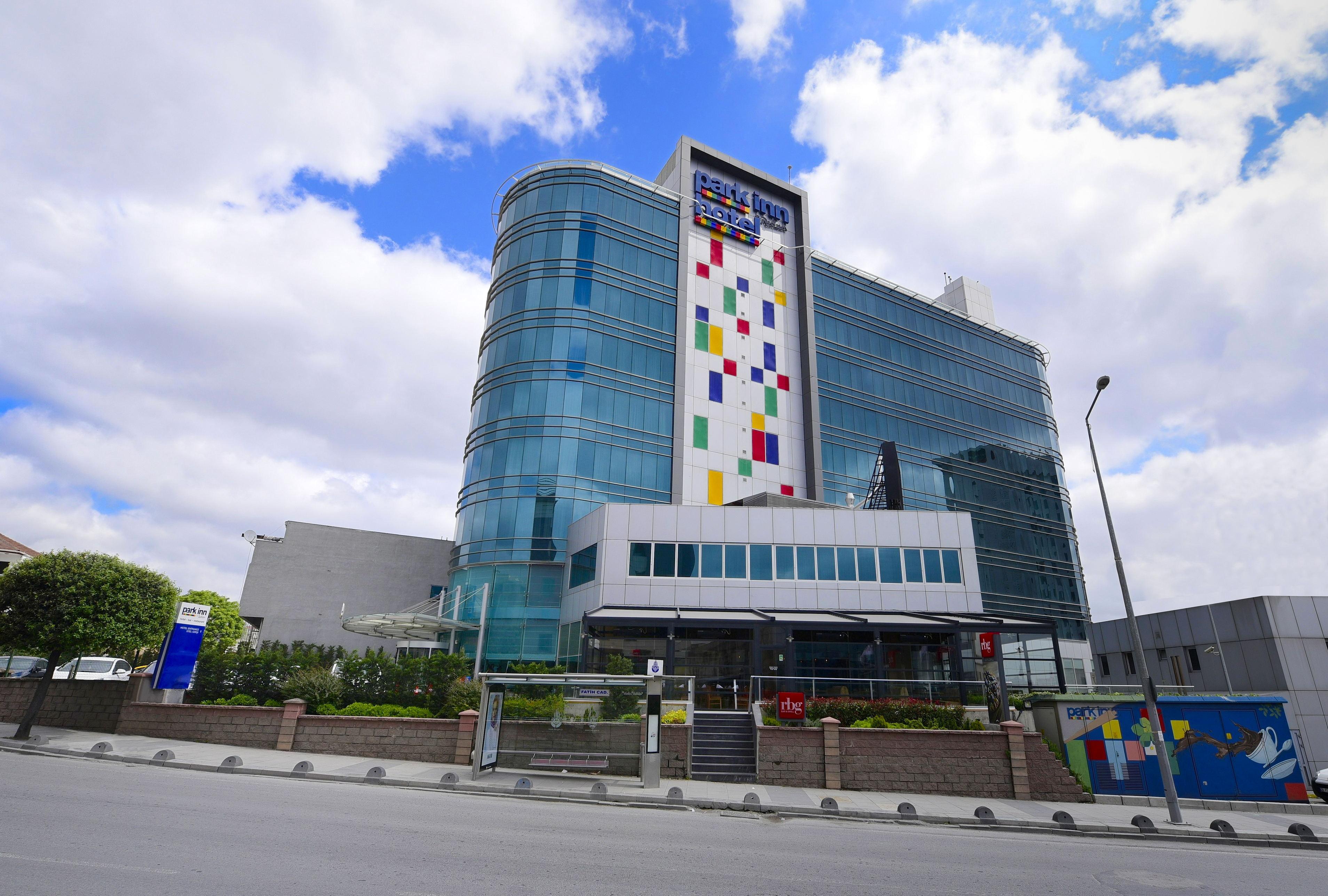 Park By Radisson Ataturk Airport Otel 5*